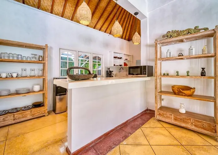 Sabi 3br In The Heart Of By Santi Management Villa