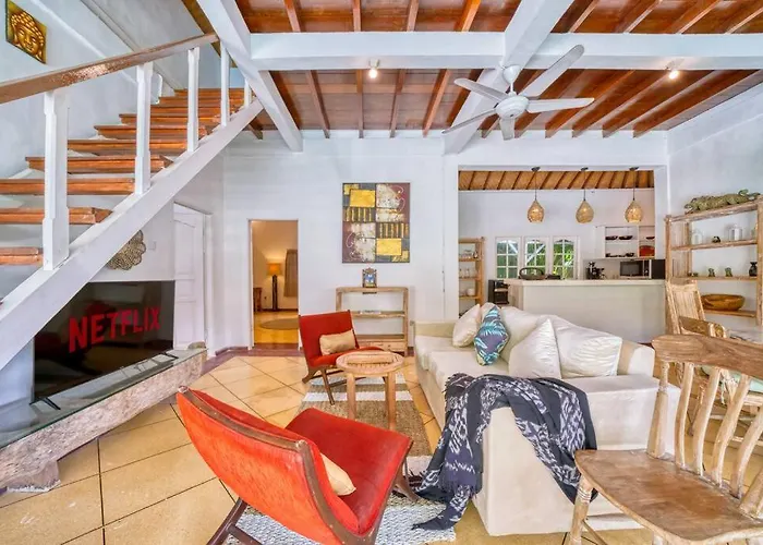Sabi 3br In The Heart Of By Santi Management Villa *
